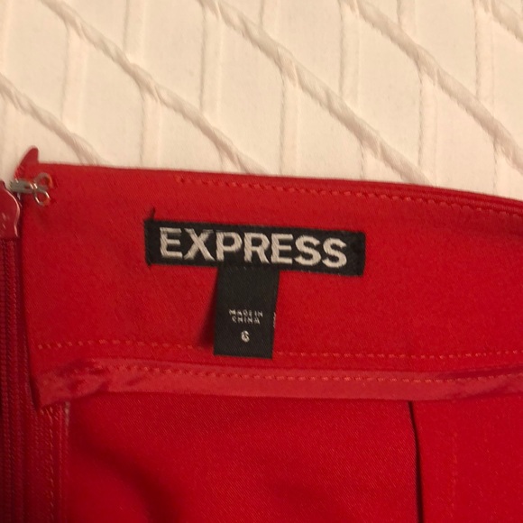 Red skort. - Picture 3 of 3